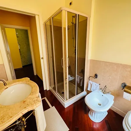 Le Palme 住宿加早餐酒店 滨海弗兰卡维拉